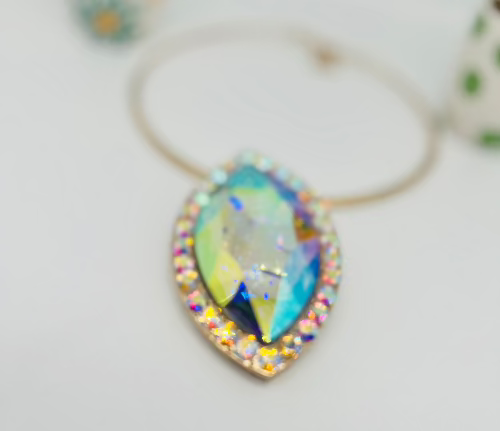 Oversized Border Rhinestone Choker