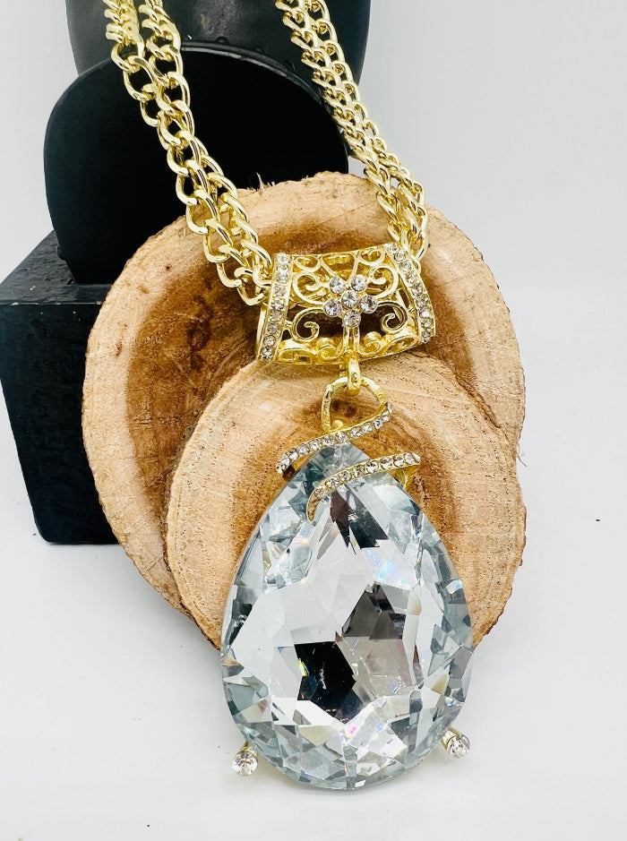 Oversized Teardrop w/Chain
