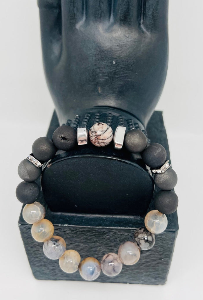 Black Metallic & Vein