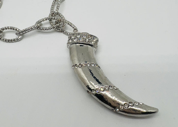 Silver Tooth w/ Silver Chain