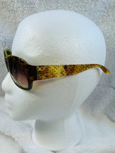 Load image into Gallery viewer, Leopard Lime Green Sunglasses