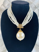 Load image into Gallery viewer, Multi Pearl Necklace