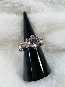 Elegant Rhinestone Ring