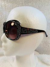 Load image into Gallery viewer, Side Rhinestone Sunglasses