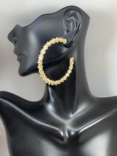 Load image into Gallery viewer, Gold Earrings