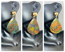 Load image into Gallery viewer, Metallic Teardrop Earrings